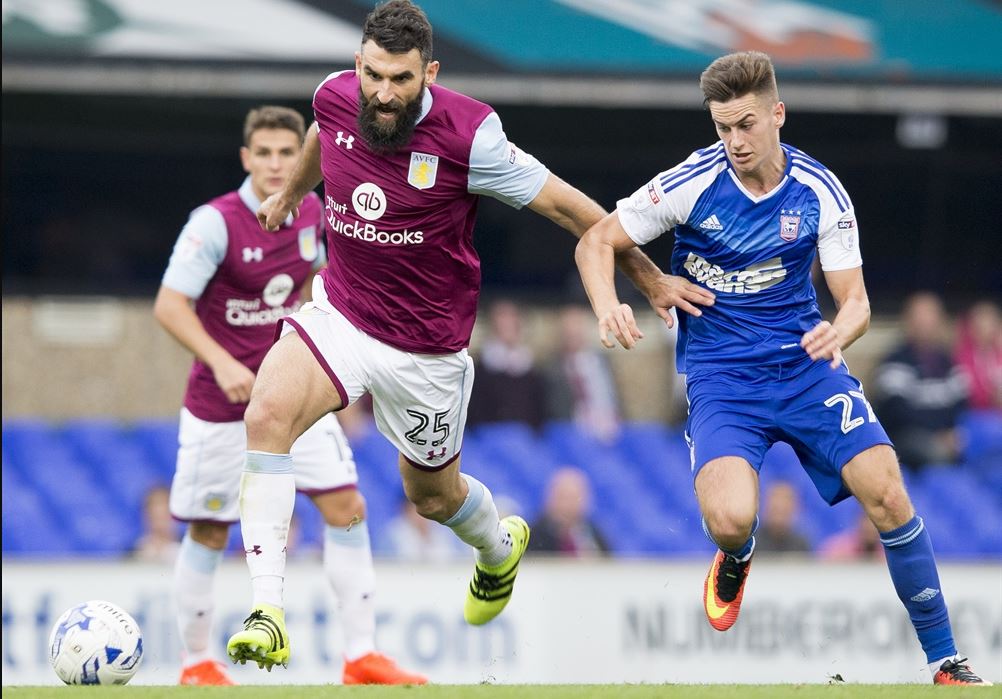 Soi Kèo Ipswich vs Aston Villa - Chi tiết Trận Đấu Hiệp Một